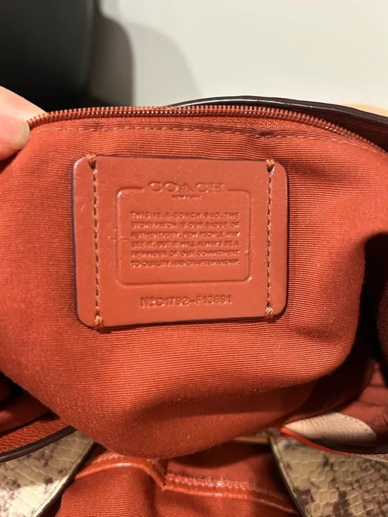 Coach Lexy SV Nude Pink Multi Snake Leather Shoulder Bag EUC - Picture 3 of 14